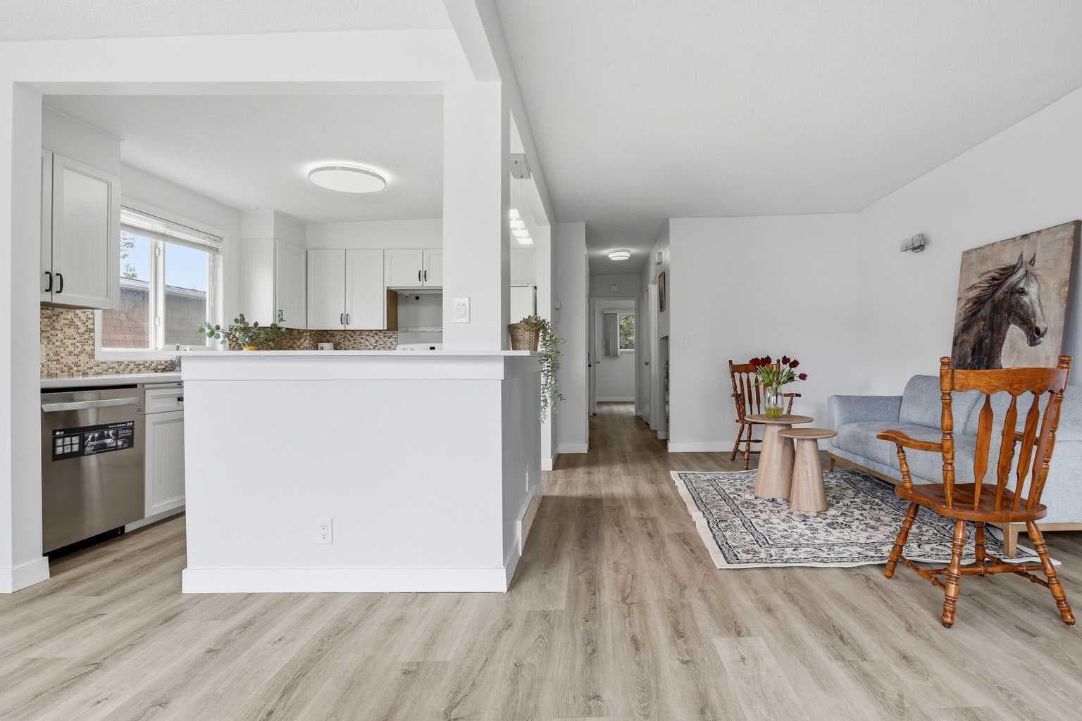 5407 Dalrymple Crescent NW — photo 5