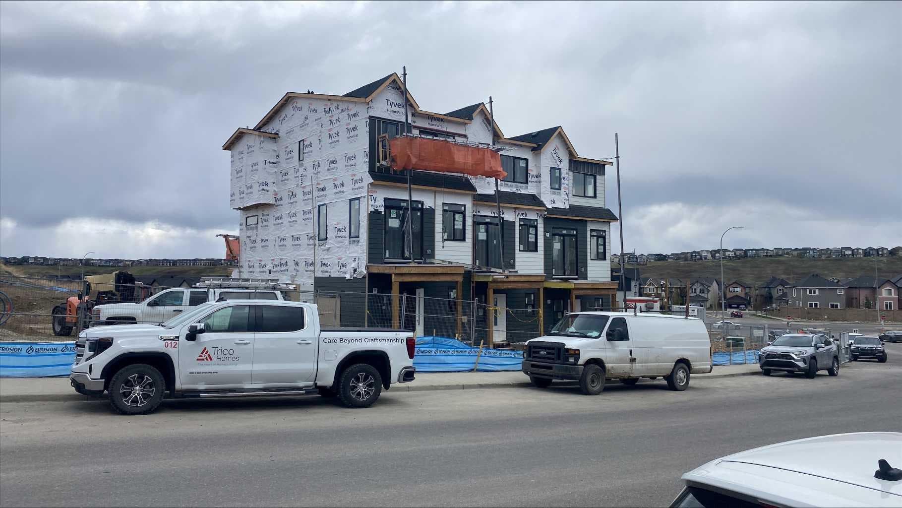 801, 4 Sage Hill Rise NW — photo 3