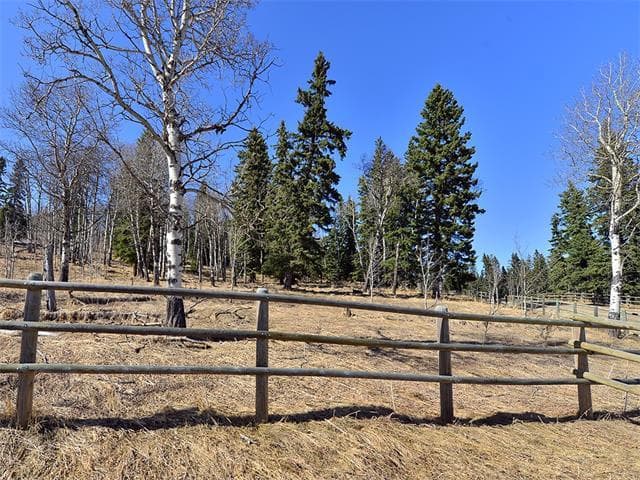 15 Kicking Horse Way — photo 3