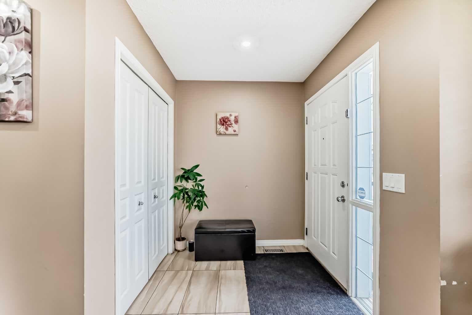 1066 Taradale Drive NE — photo 4