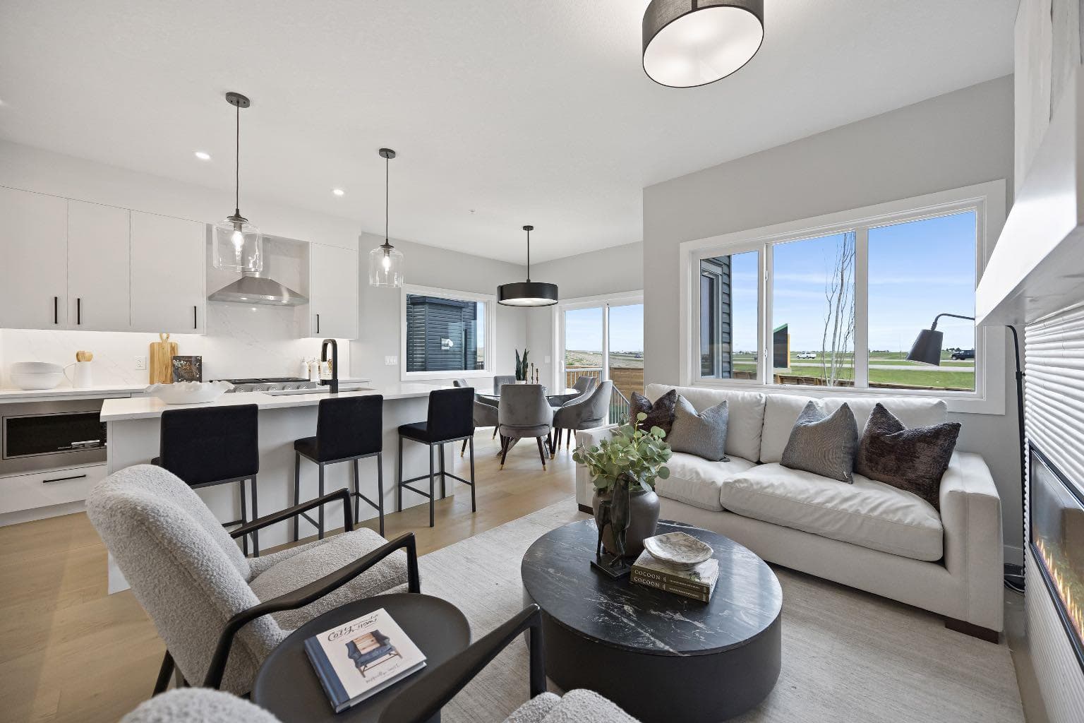 150 Prince Crescent — photo 4