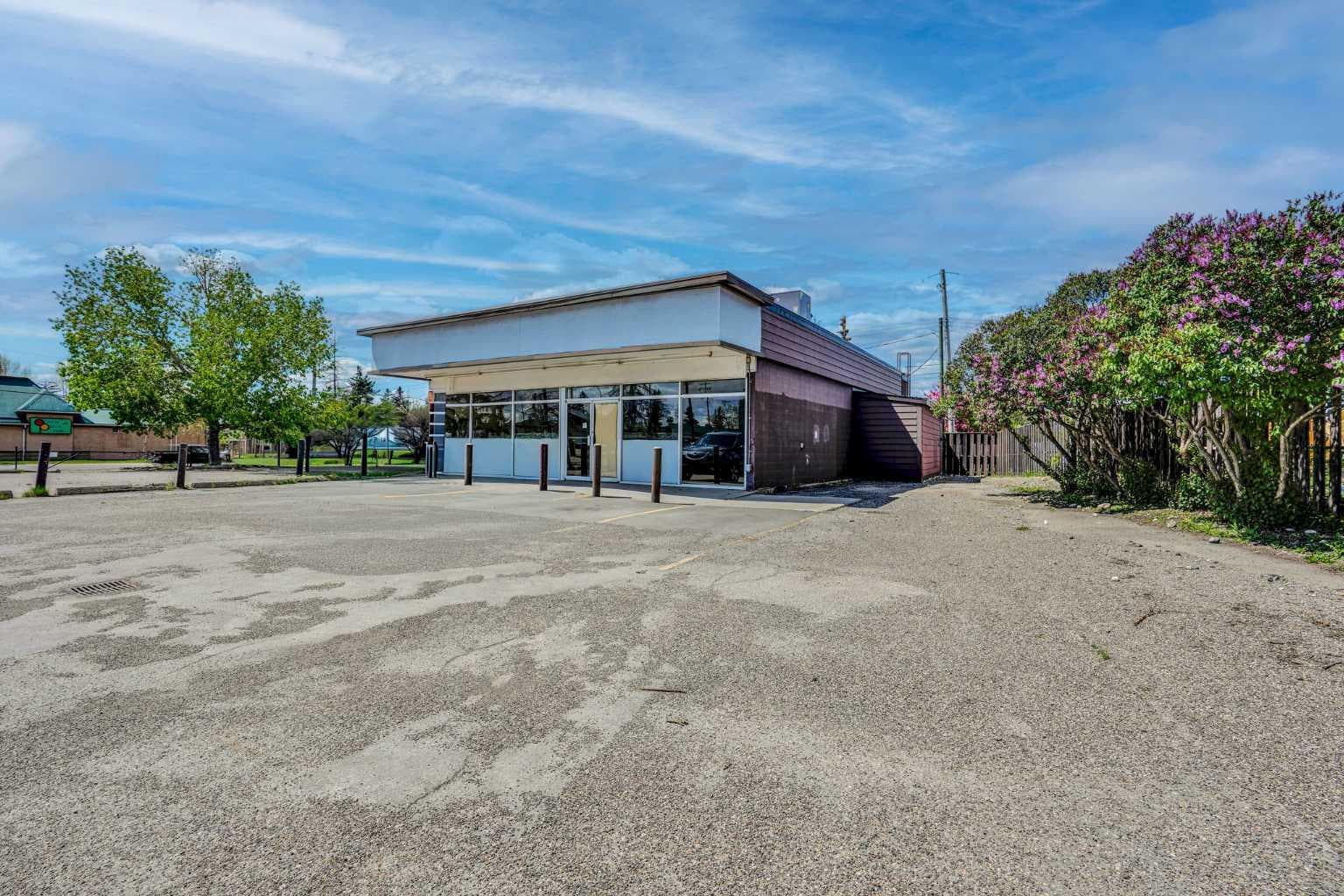 7233 Ogden Road SE — photo 2
