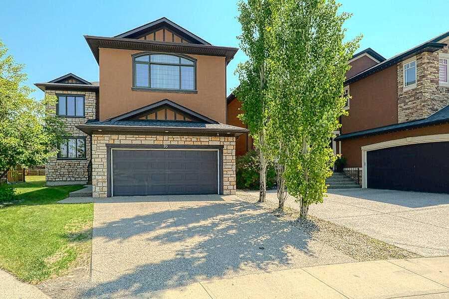 16 Rockcliff Point NW — photo 1
