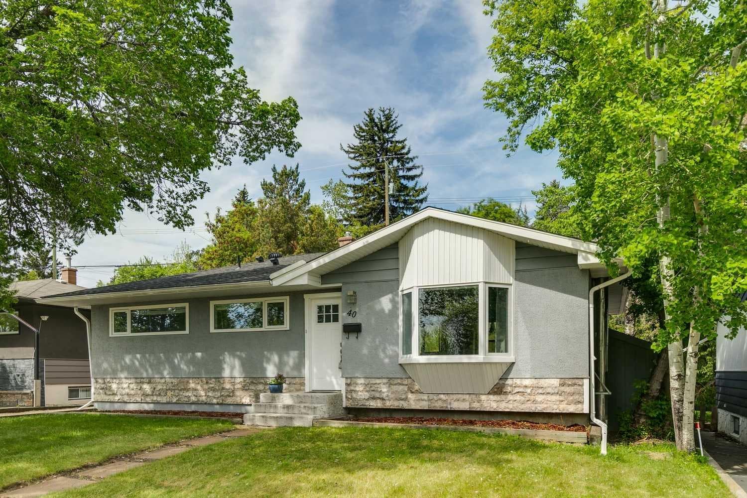 40 Henefer Road SW — photo 1