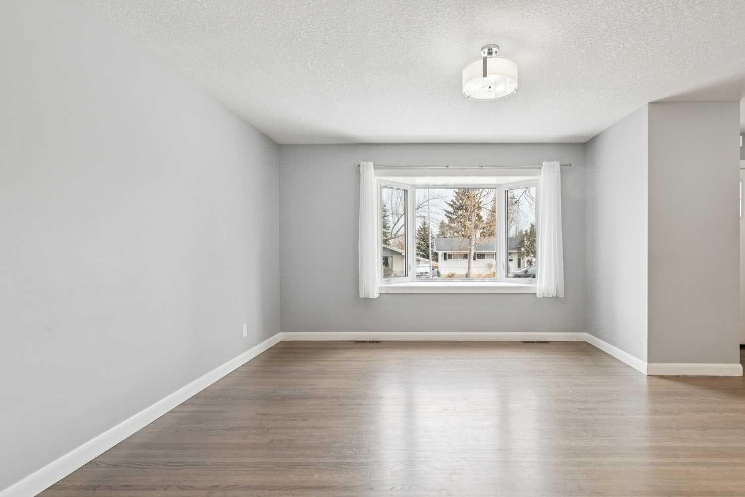 40 Henefer Road SW — photo 5