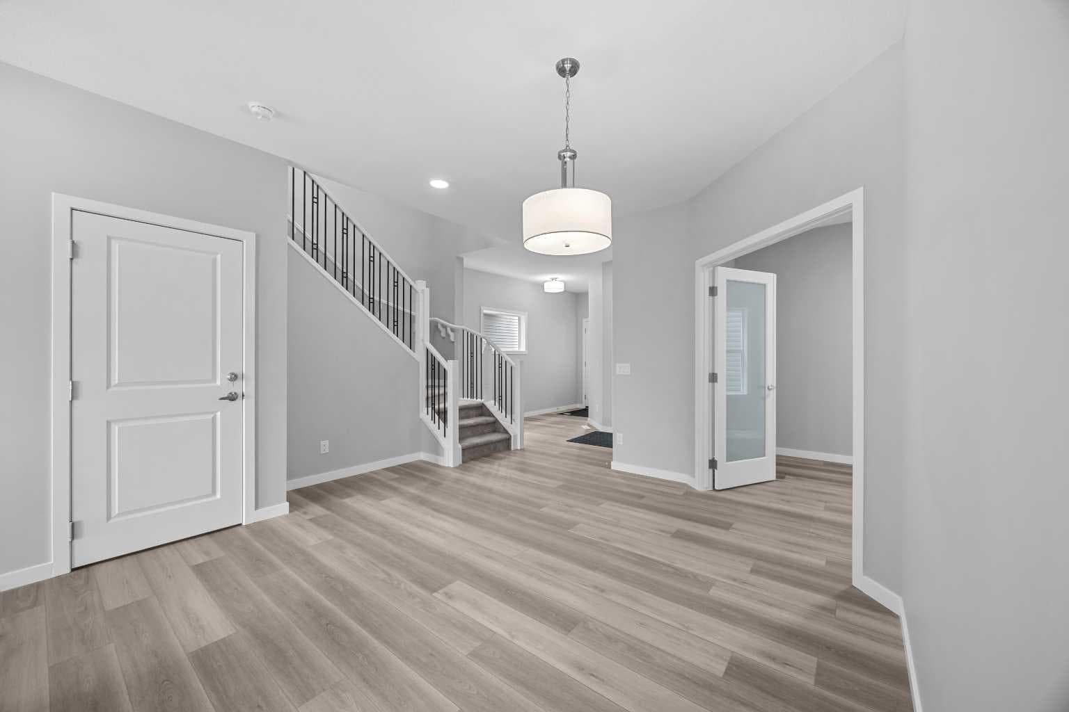 74 Lucas Place NW — photo 5