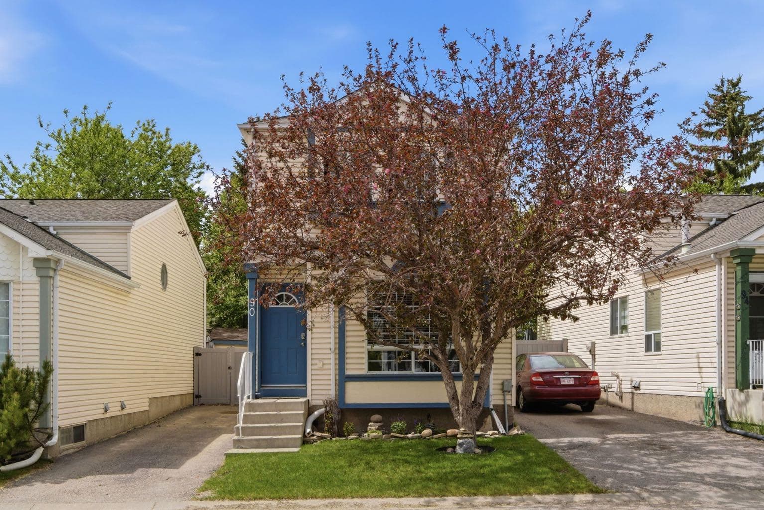 90 Coventry Lane NE — photo 2
