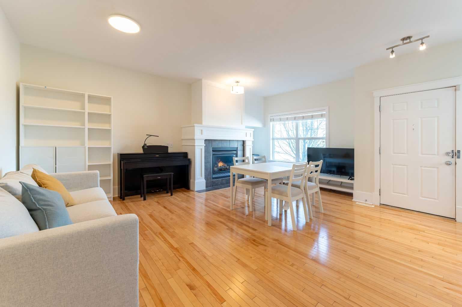 1024 Wentworth Rise SW — photo 5