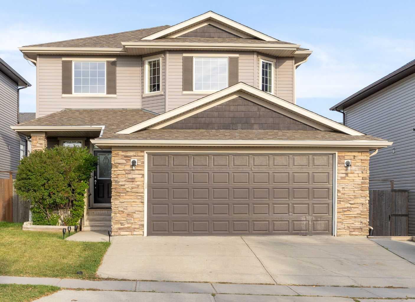 Detached in Westmount_OK