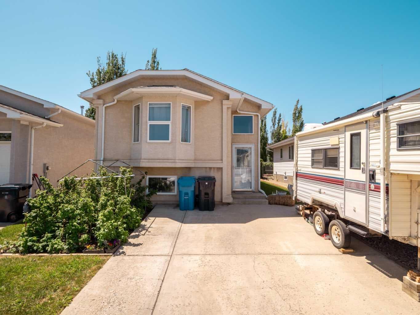 Detached in Indian Battle Heights