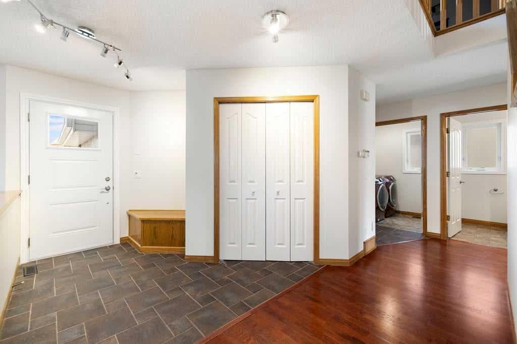 439 Douglas Woods Drive SE — photo 3