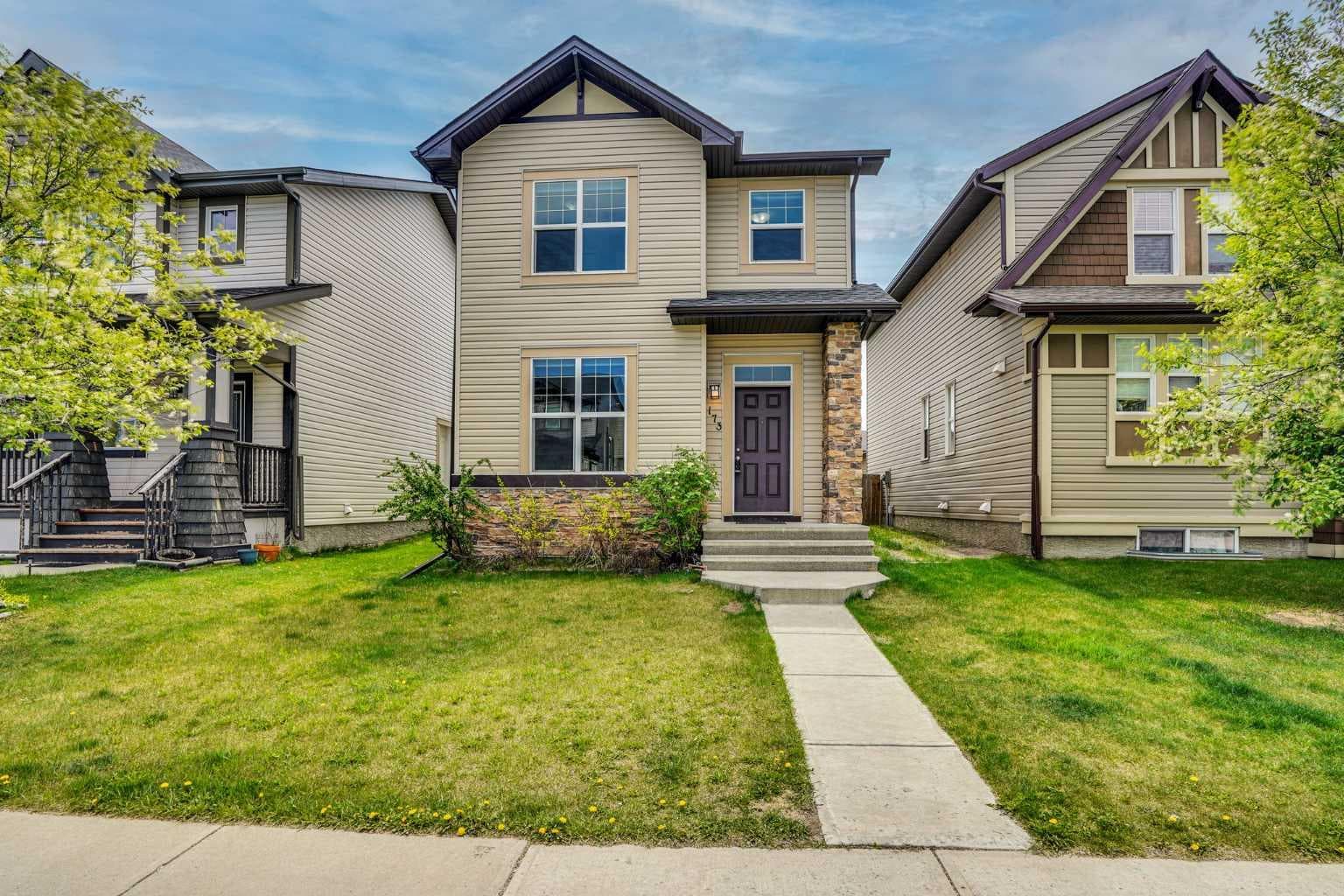 173 Skyview Springs Crescent NE — photo 2