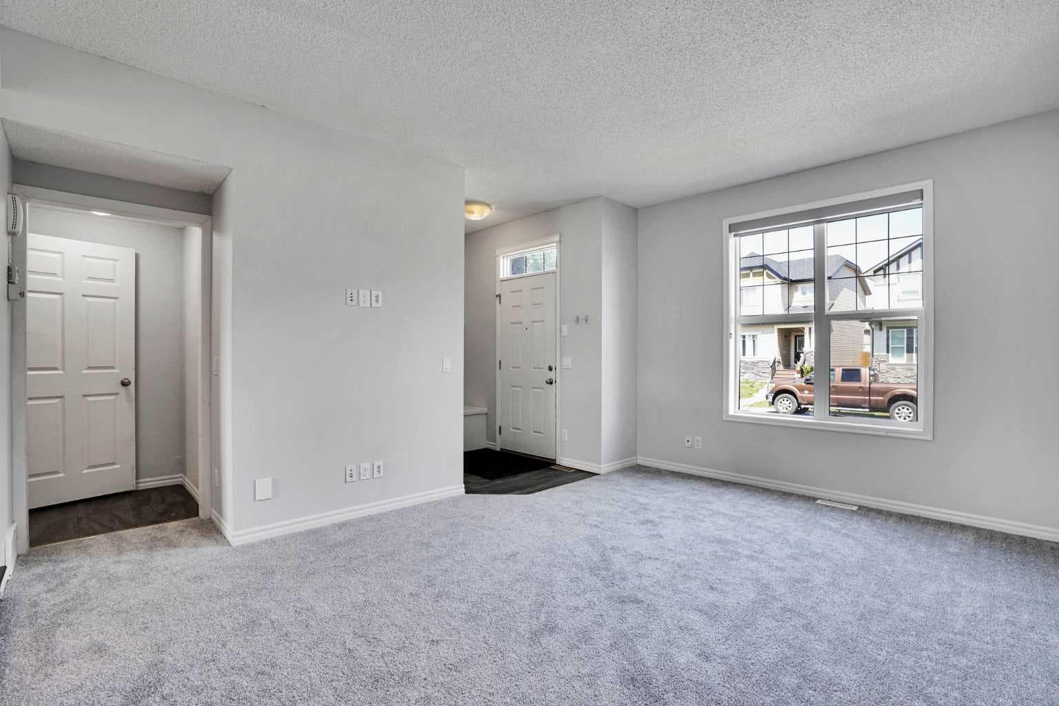 173 Skyview Springs Crescent NE — photo 5