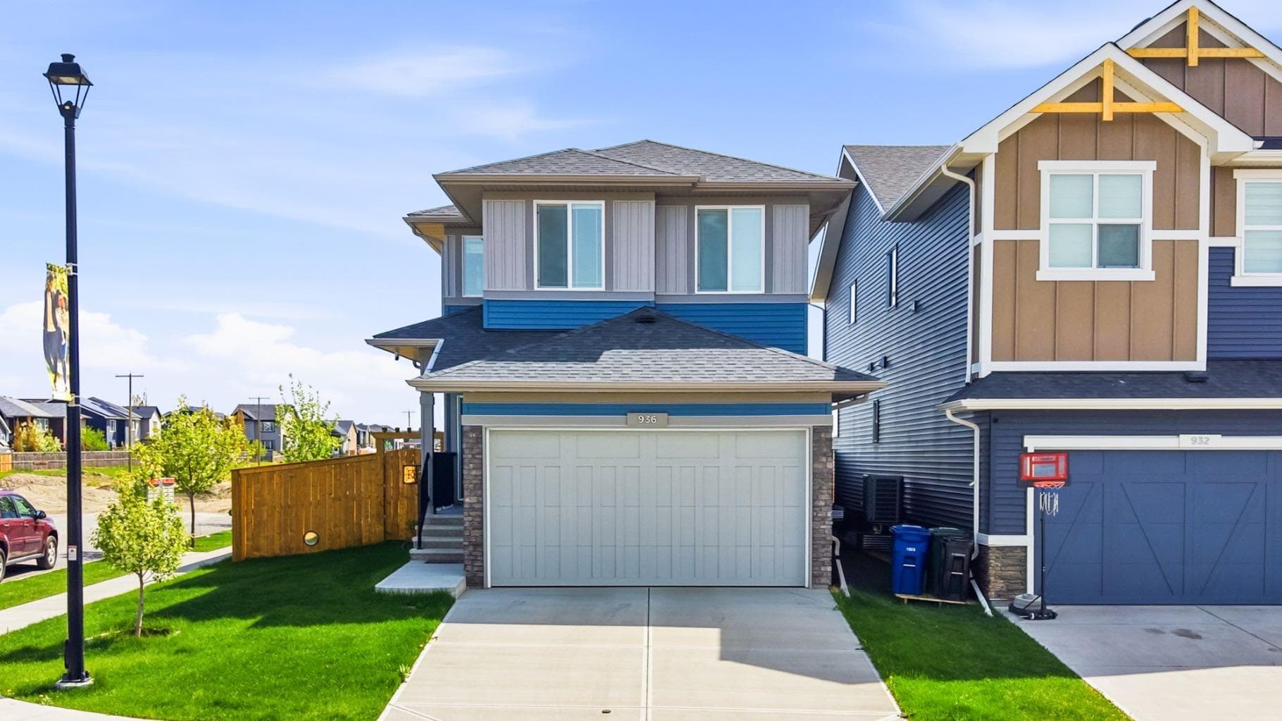 936 Langholm Drive SE — photo 2