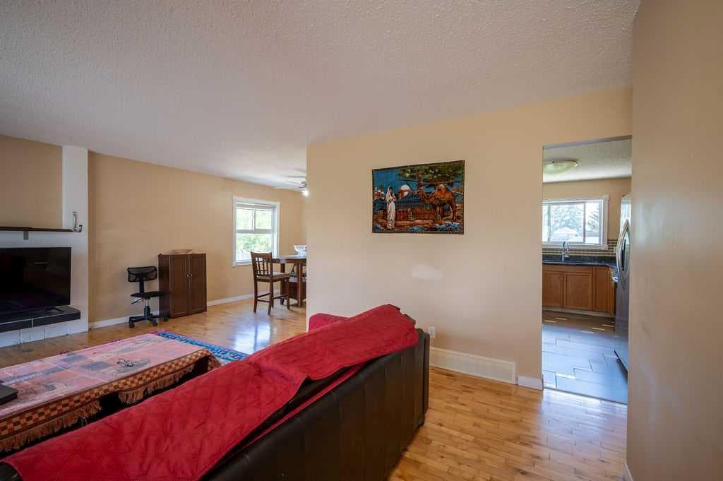 139 Maitland Road NE — photo 4