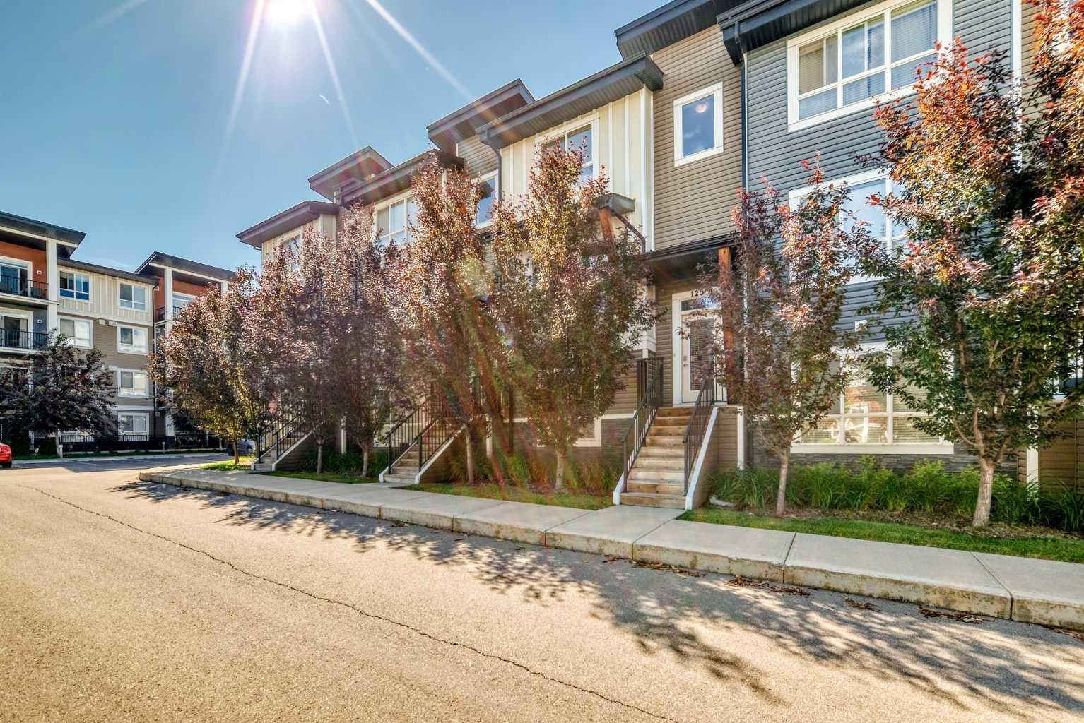 125 Walgrove Cove SE — photo 1