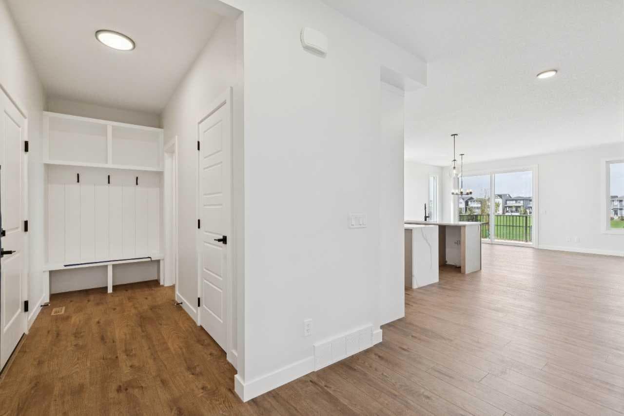 462 Bighorn Avenue SW — photo 4