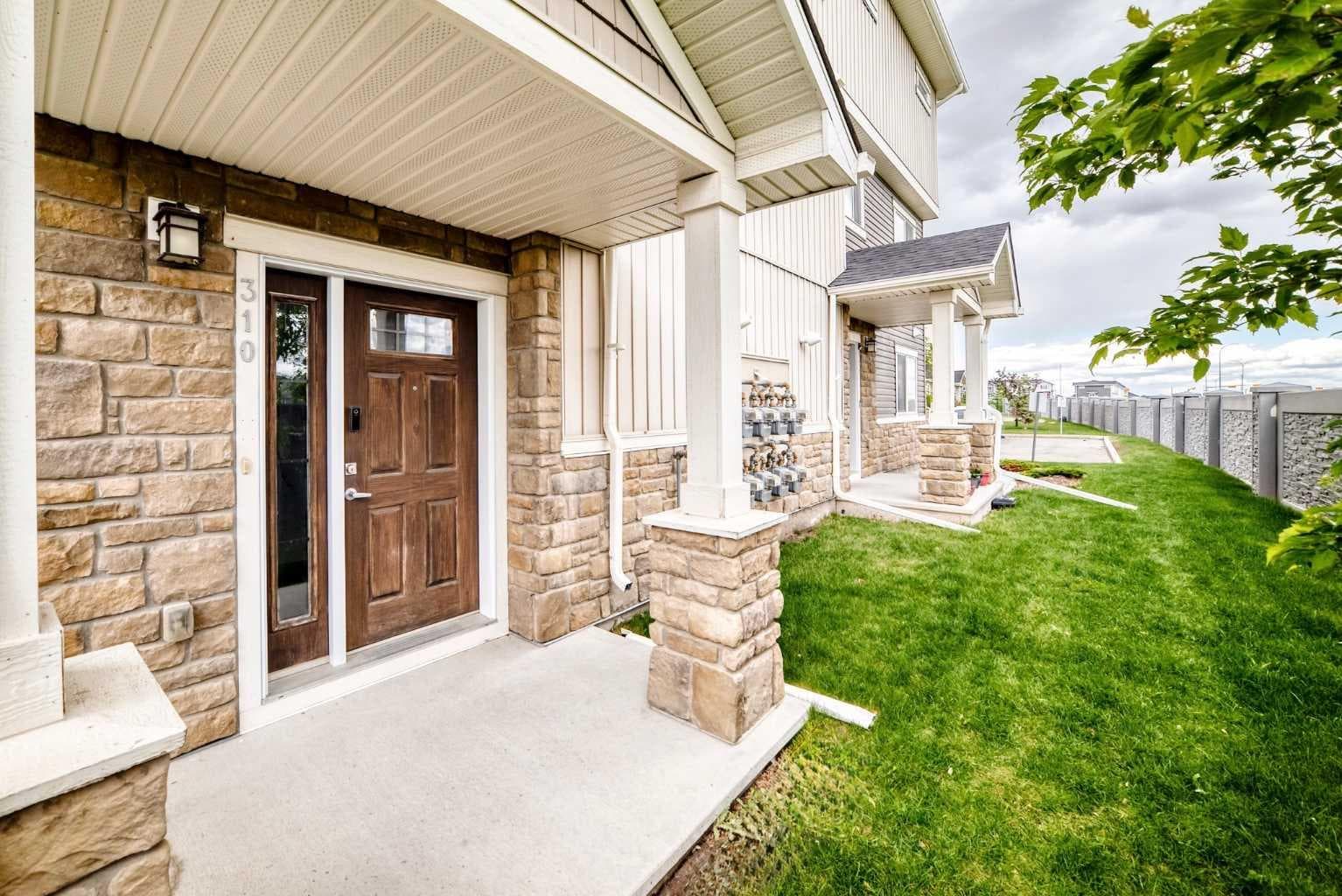 310 Skyview Ranch Grove NE — photo 2