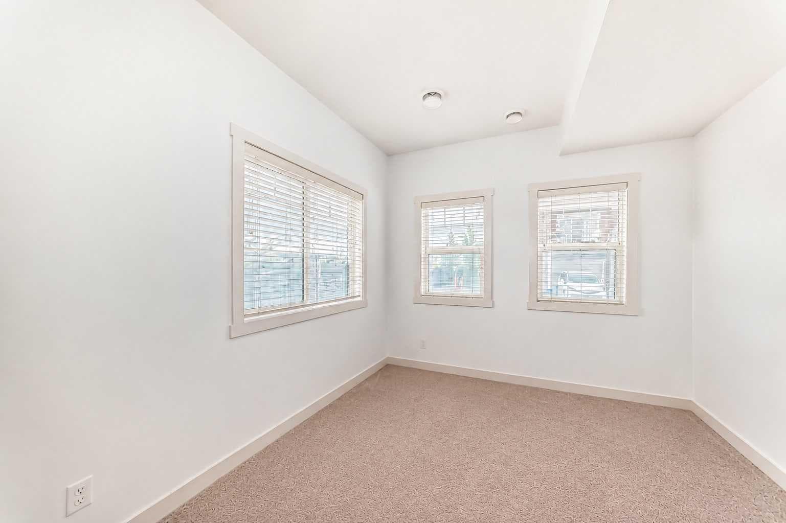 310 Skyview Ranch Grove NE — photo 5