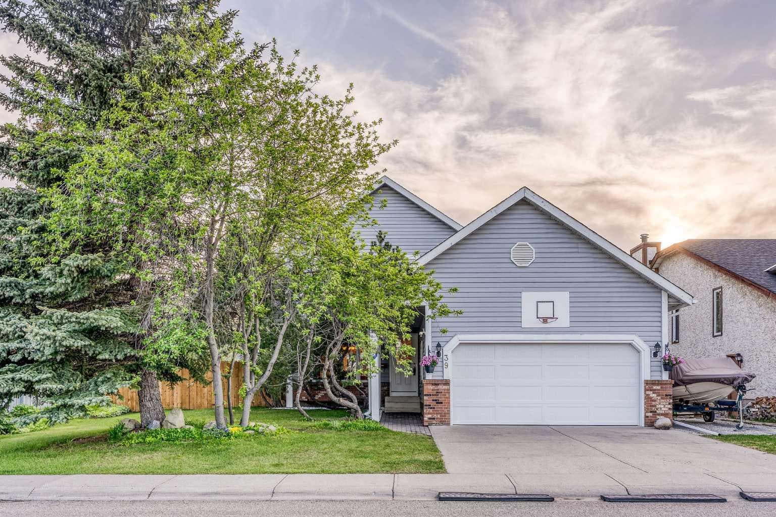 39 Woodmont Way SW — photo 1