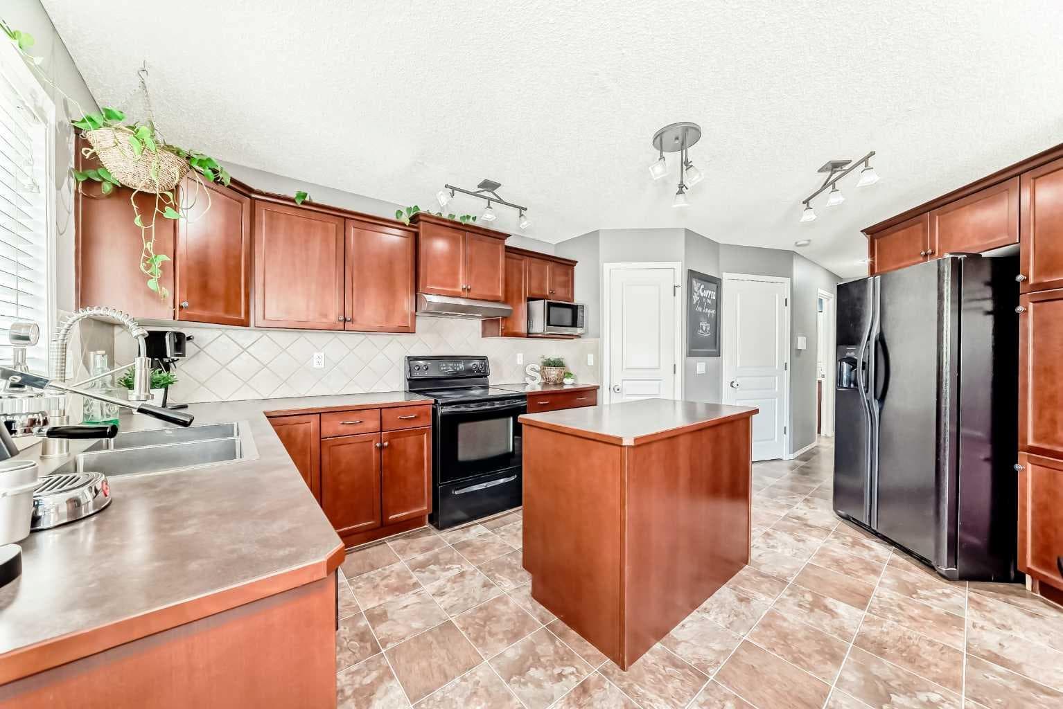 34 Kingsland Heights SE — photo 5