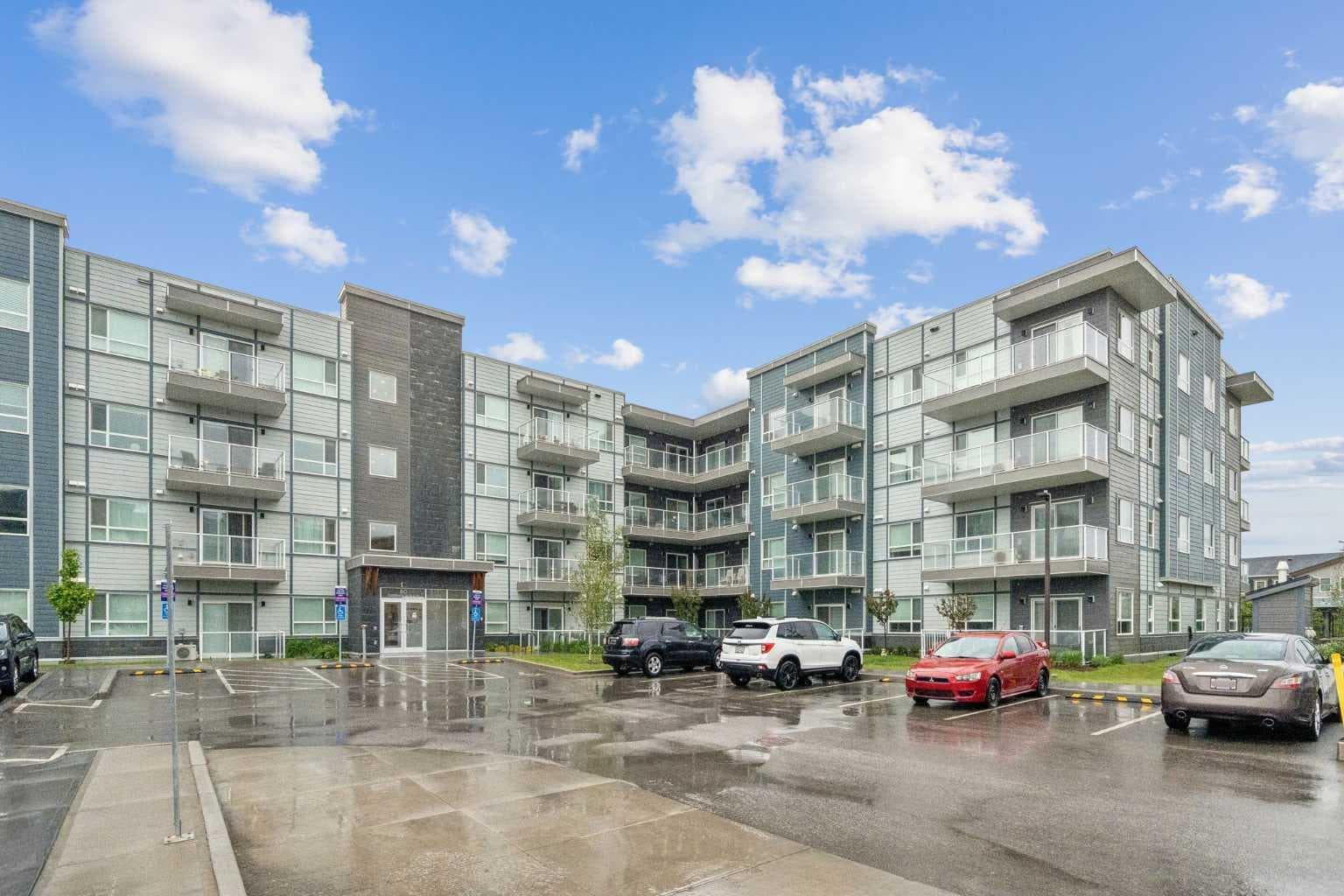 417, 80 Carrington Plaza NW — photo 2