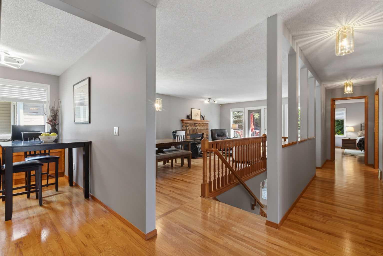 42 Douglasbank Gardens SE — photo 3