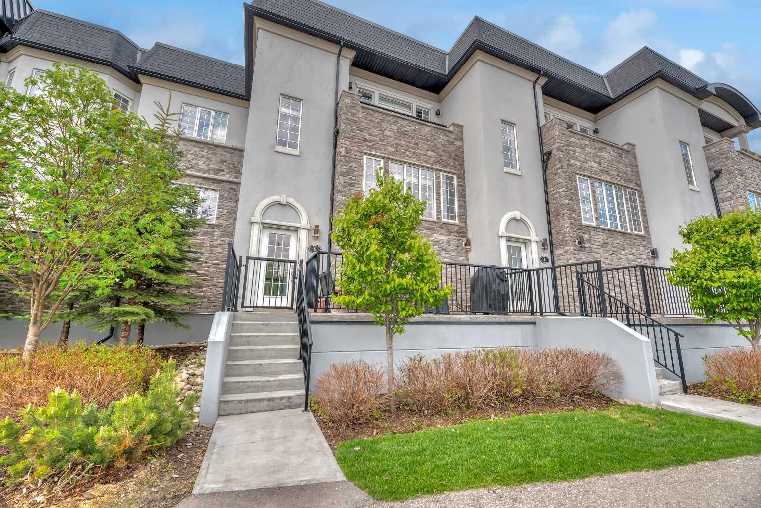 6 Quarry Gate SE — photo 1
