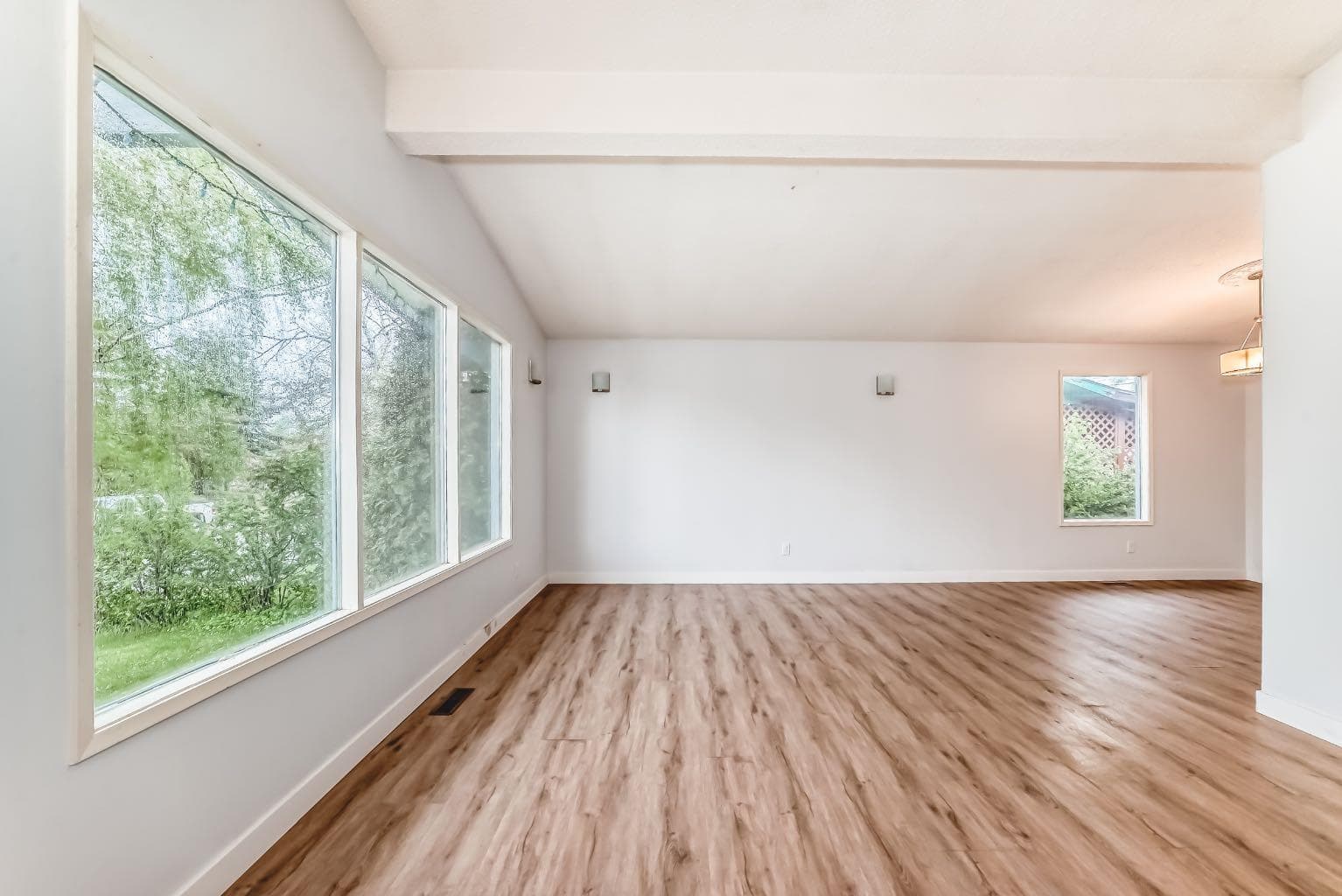 544 Penworth Way SE — photo 4