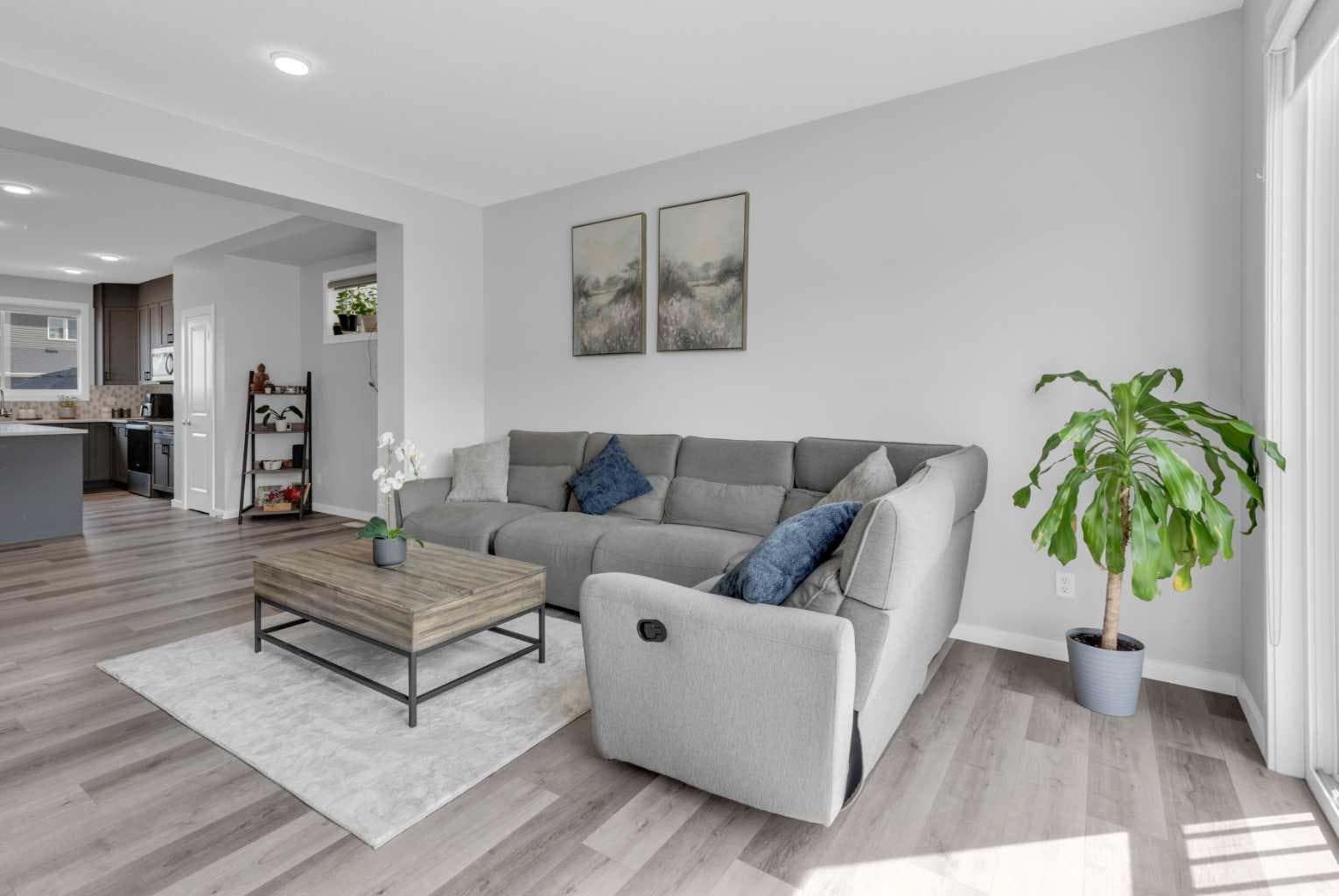 232 Walgrove Way SE — photo 3