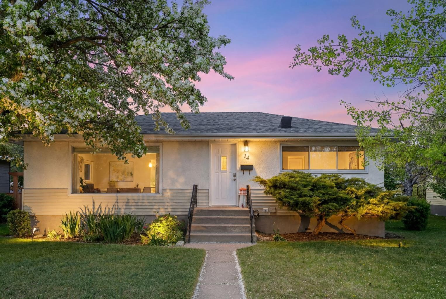 Detached in Winston Heights/Mountview
