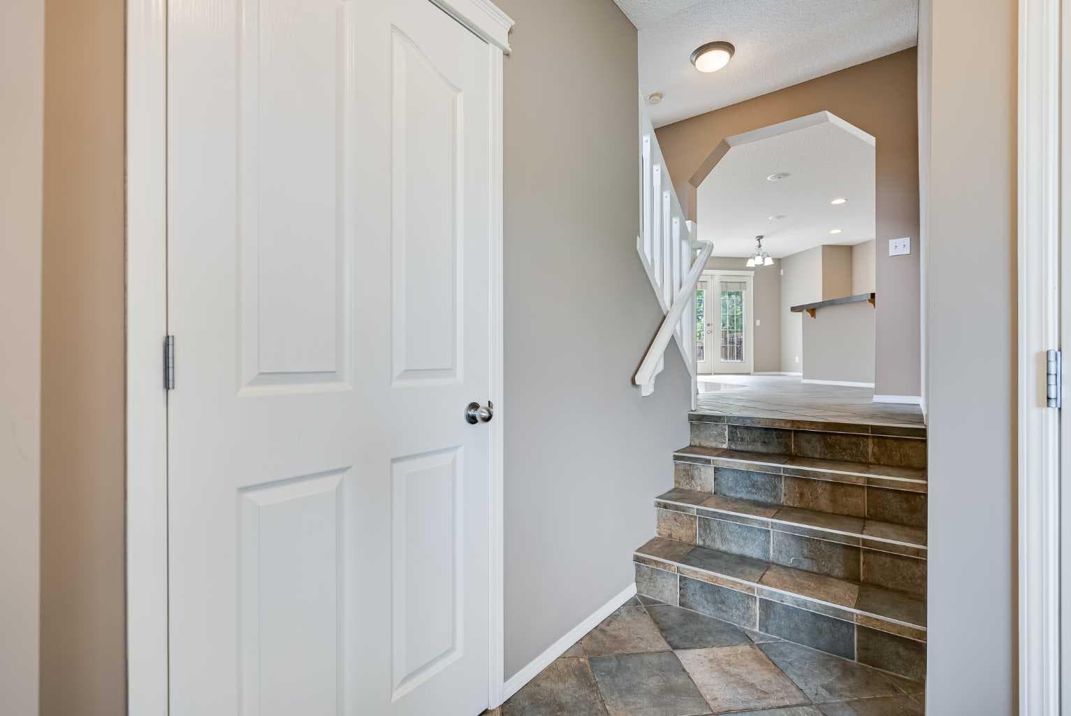 34 Kincora Drive NW — photo 4
