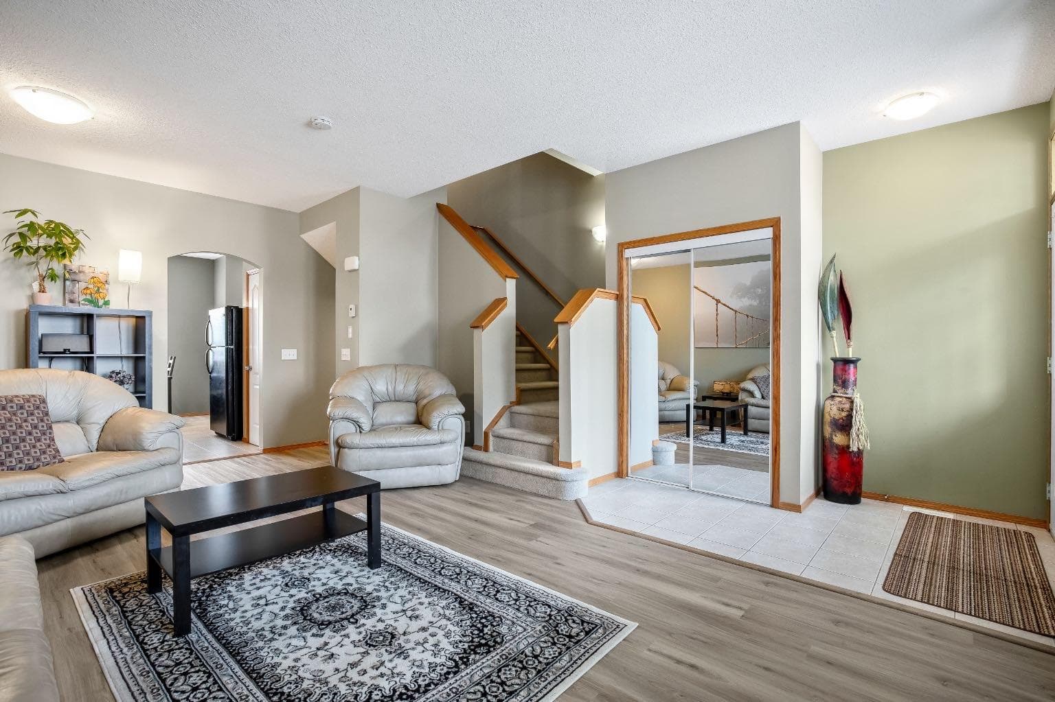 209 Strathcona Circle — photo 3