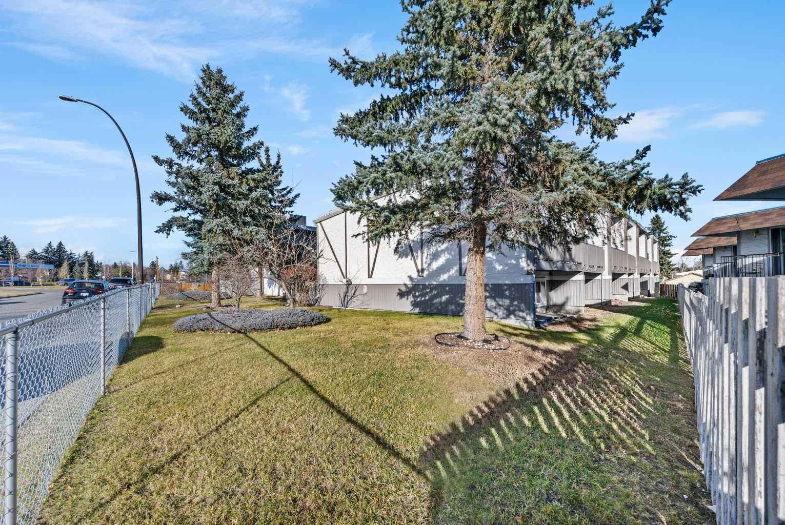 1, 455 Huntsville Crescent NW — photo 4