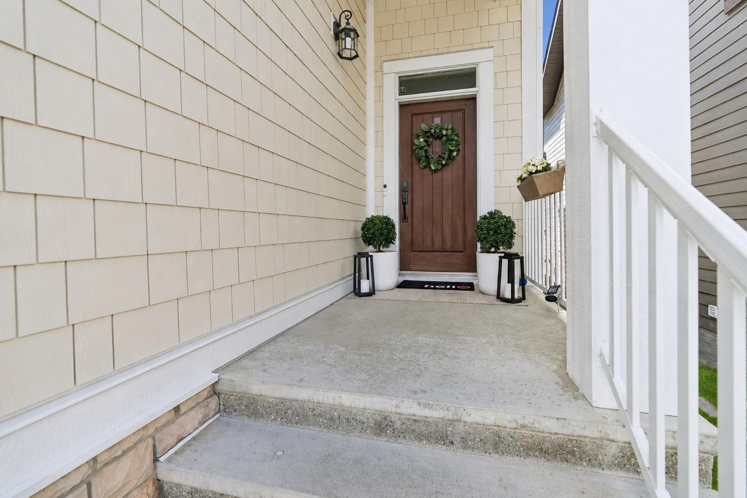 117 Riviera Crescent — photo 2