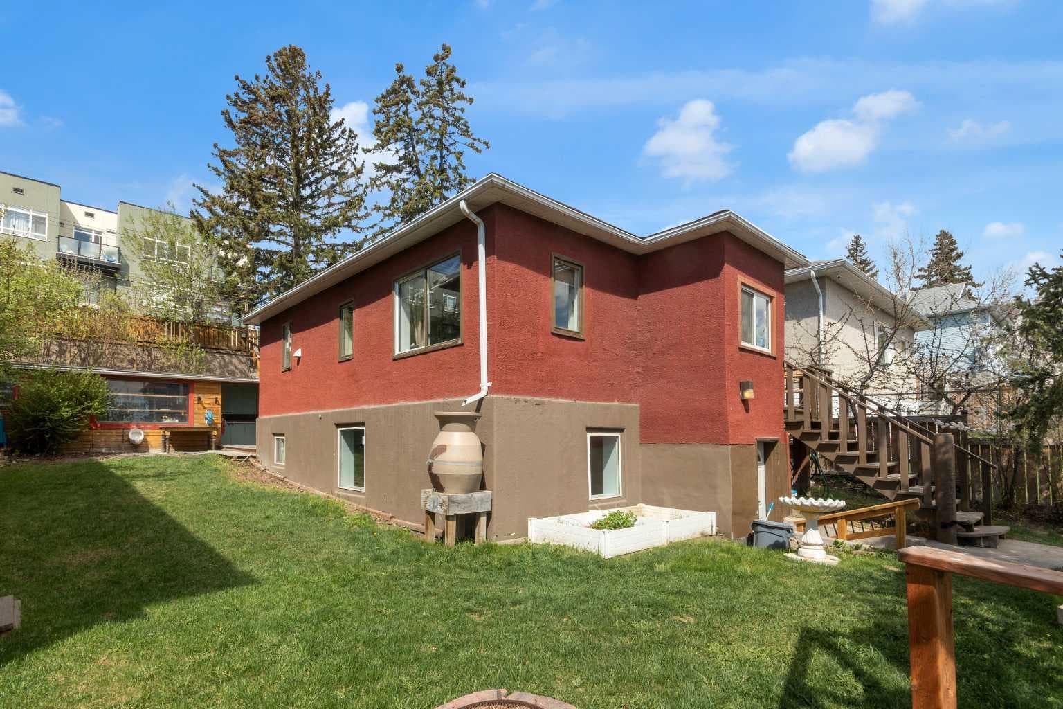 4007 Centre A Street NE — photo 2
