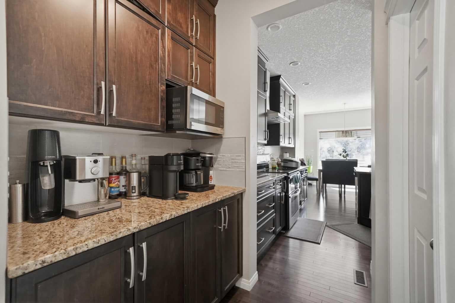 19 Hillcrest Link SW — photo 4