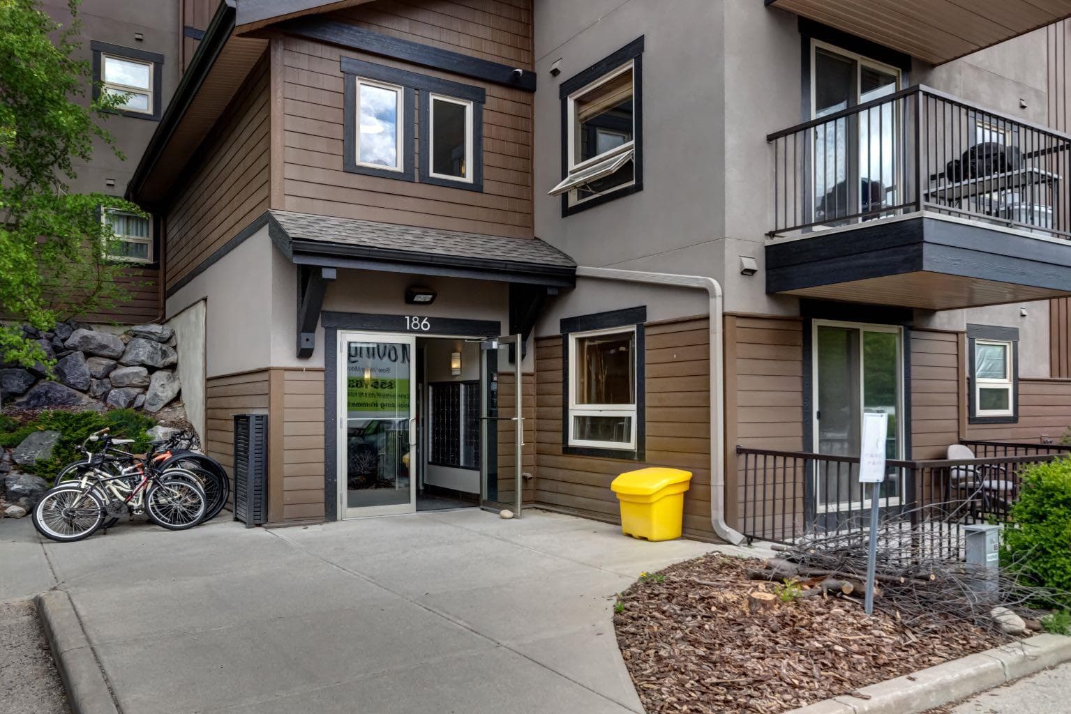 202, 186 Kananaskis Way — photo 2