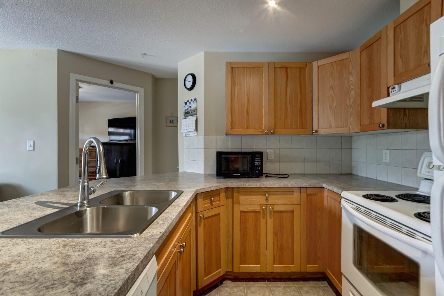 202, 186 Kananaskis Way — photo 4