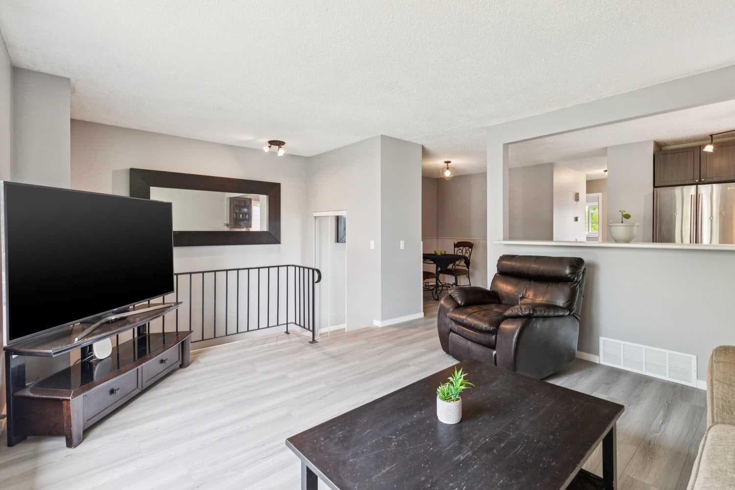 7828 20A Street SE — photo 5