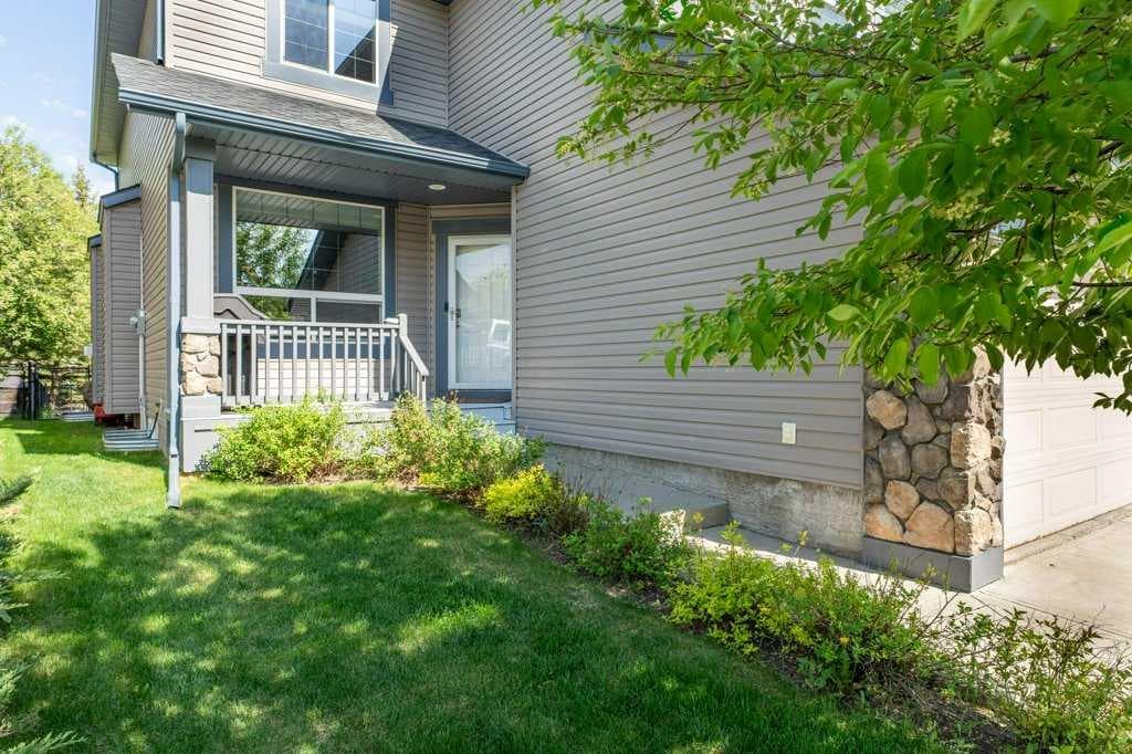 100 Drake Landing Common — photo 2