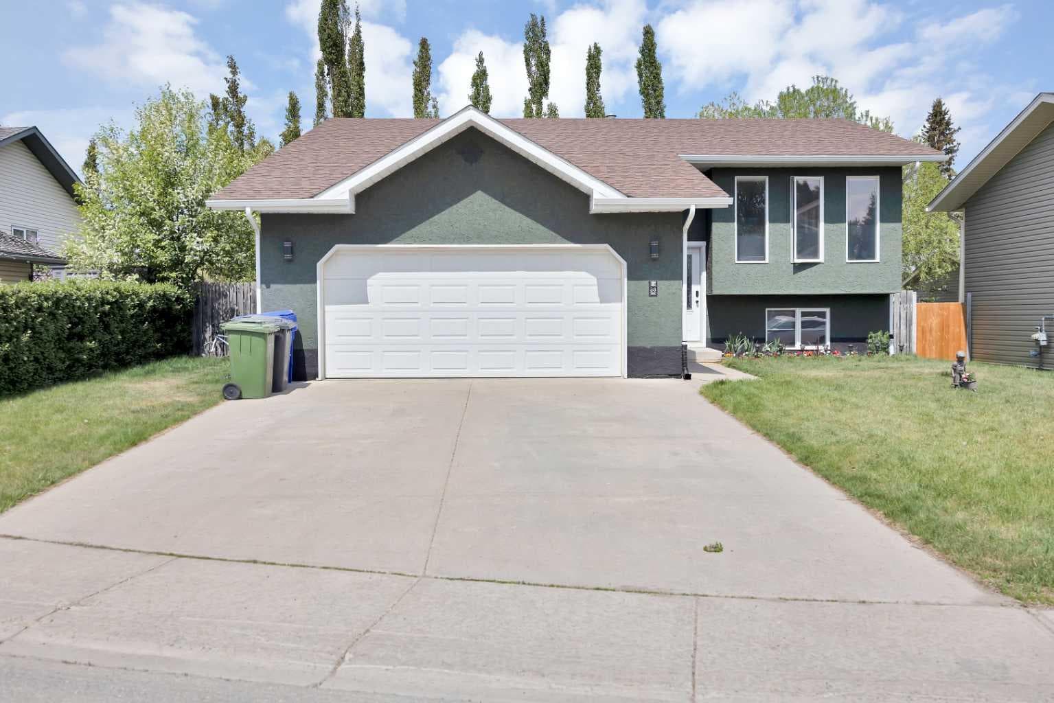 38 Balsam Crescent — photo 2