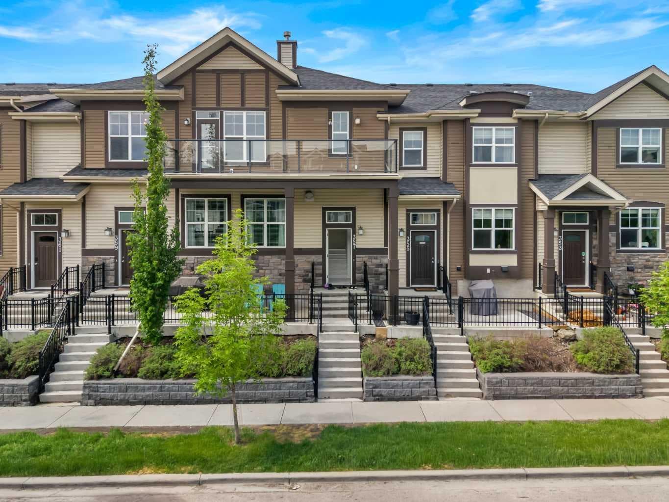 357 Mckenzie Towne Gate SE — photo 1