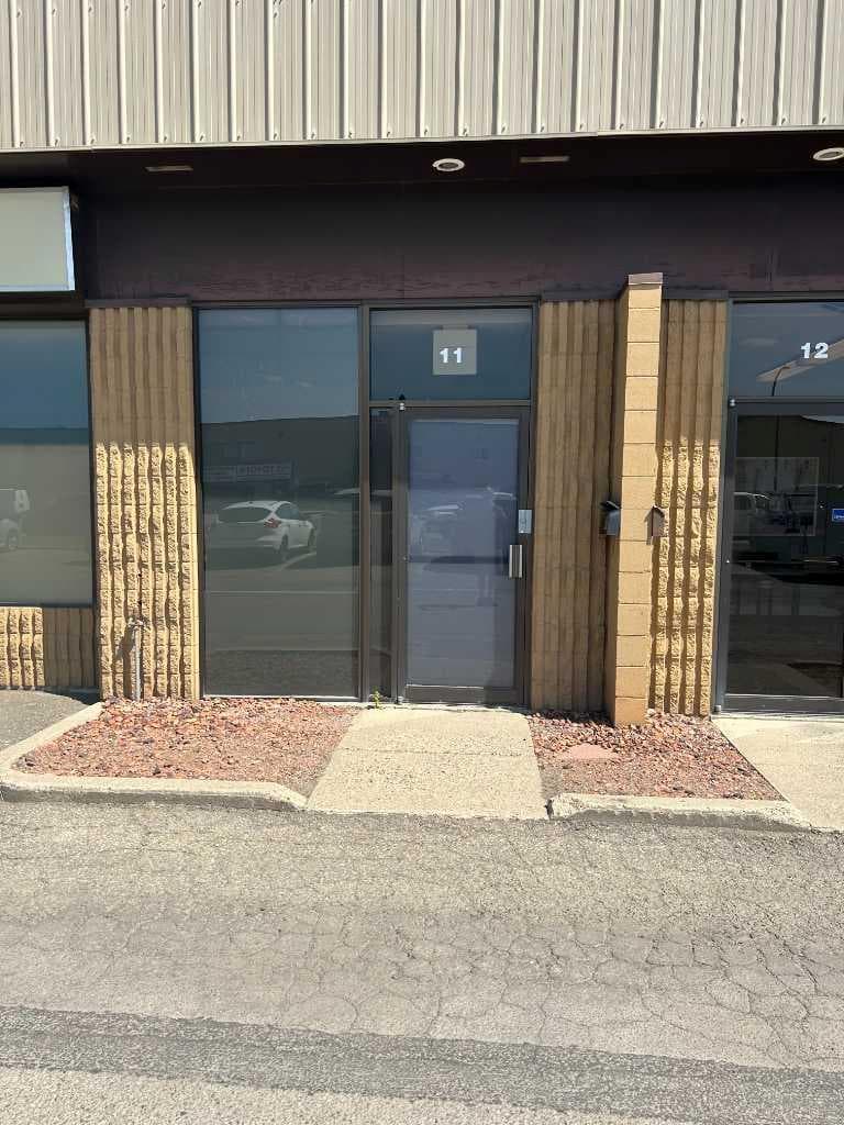 7875 48 Avenue — photo 1