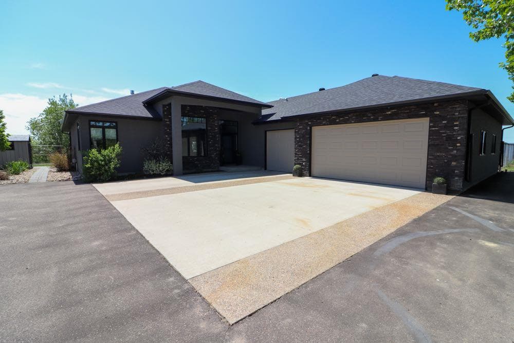 3, 6223a Highway 3 — photo 1