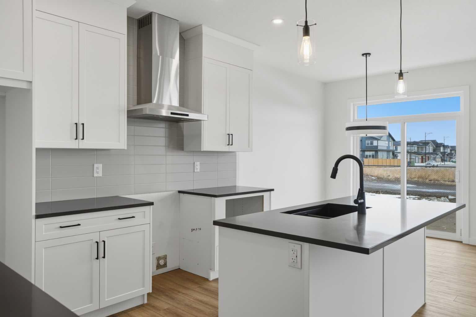 307 Dawson Dock Way — photo 2