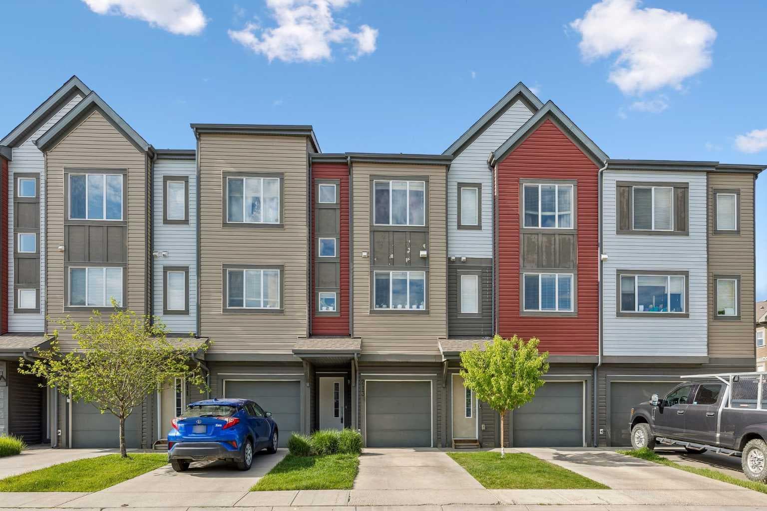 213 Copperpond Villas SE — photo 1