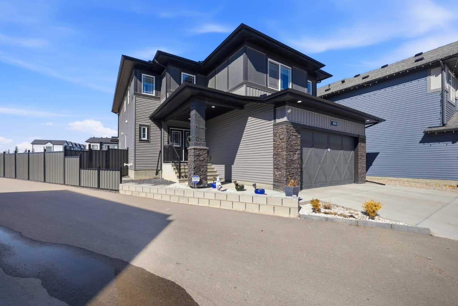 1153 Chinook Gate Bay SW — photo 2