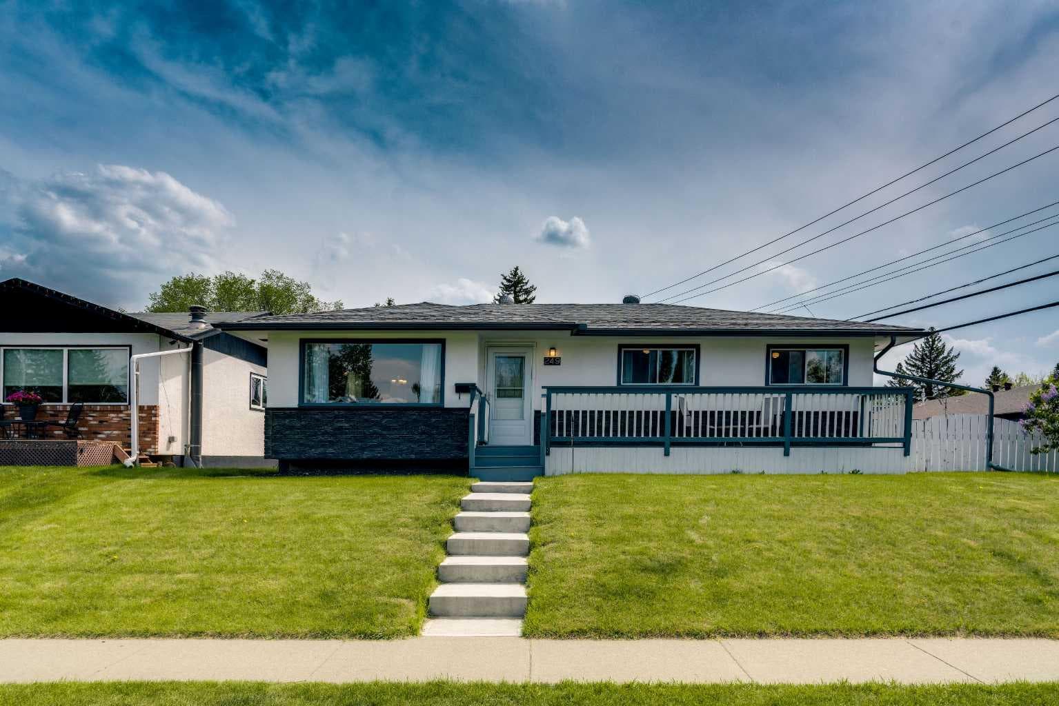 249 Acadia Drive SE — photo 1