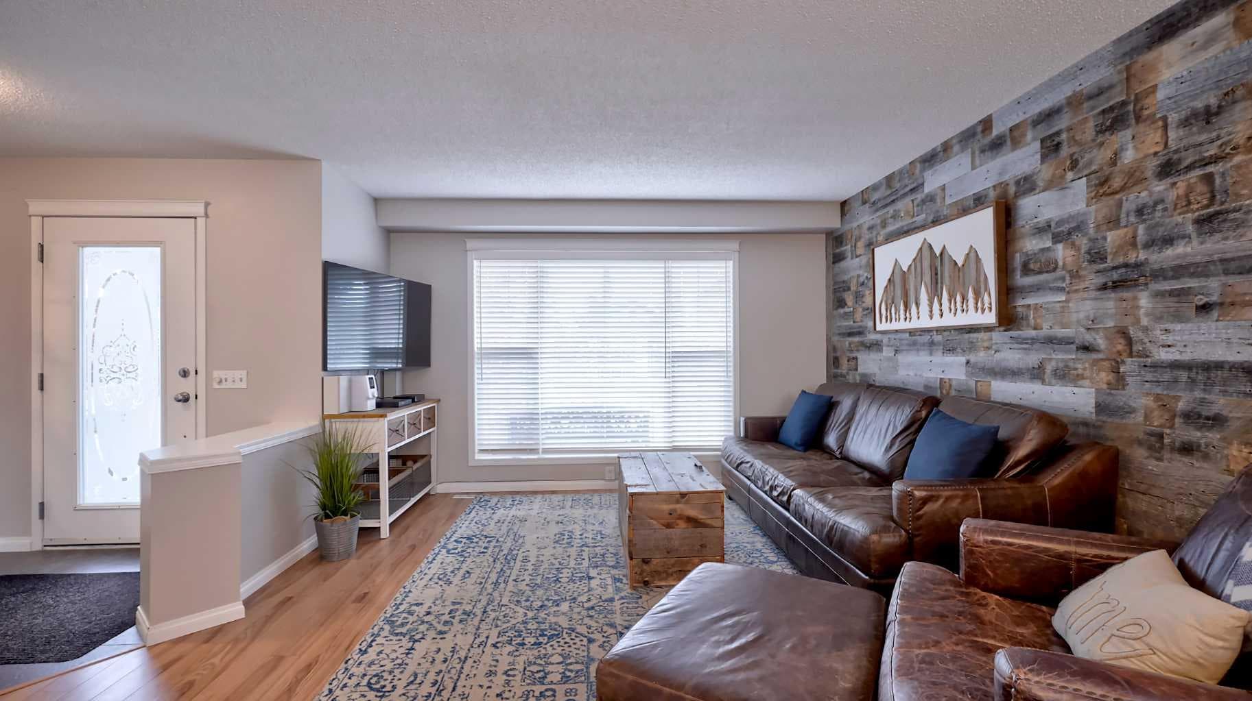 20 Tuscany Valley Park NW — photo 4